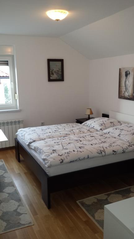 Rooms&Apartment Mira G. Postojna Quarto foto
