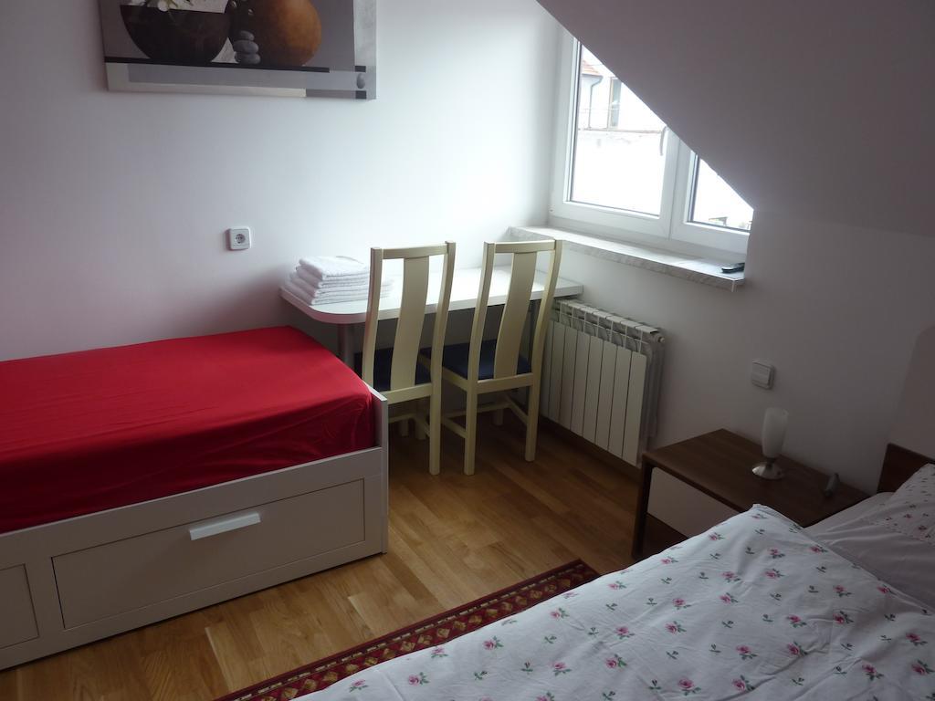 Rooms&Apartment Mira G. Postojna Quarto foto