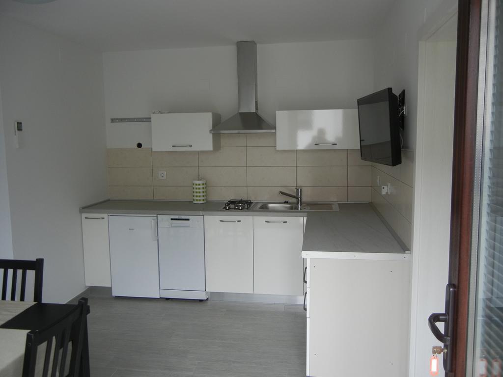 Rooms&Apartment Mira G. Postojna Exterior foto